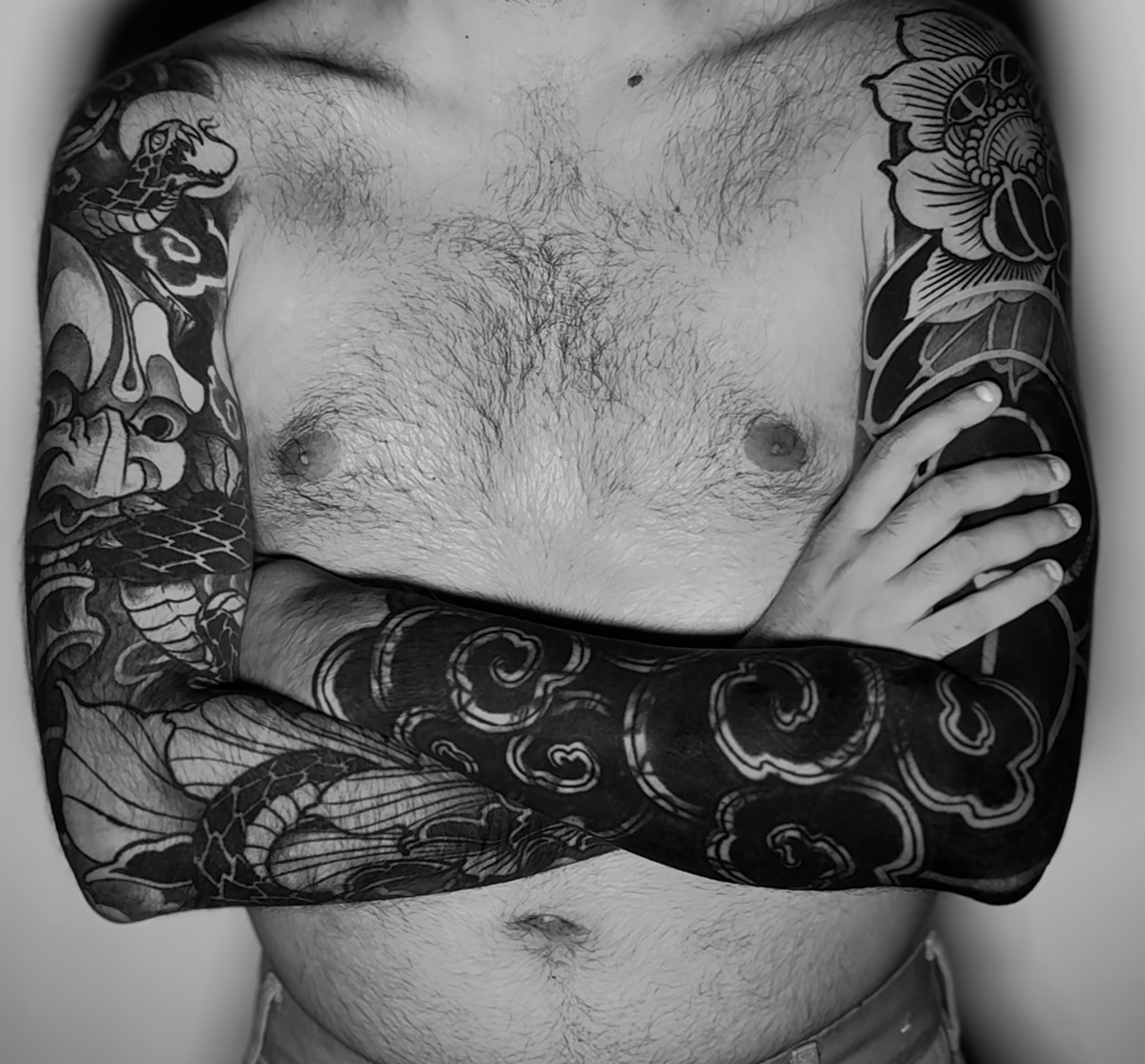 Lire la suite à propos de l’article Blackwork : Tout Savoir sur ce Style de Tatouage